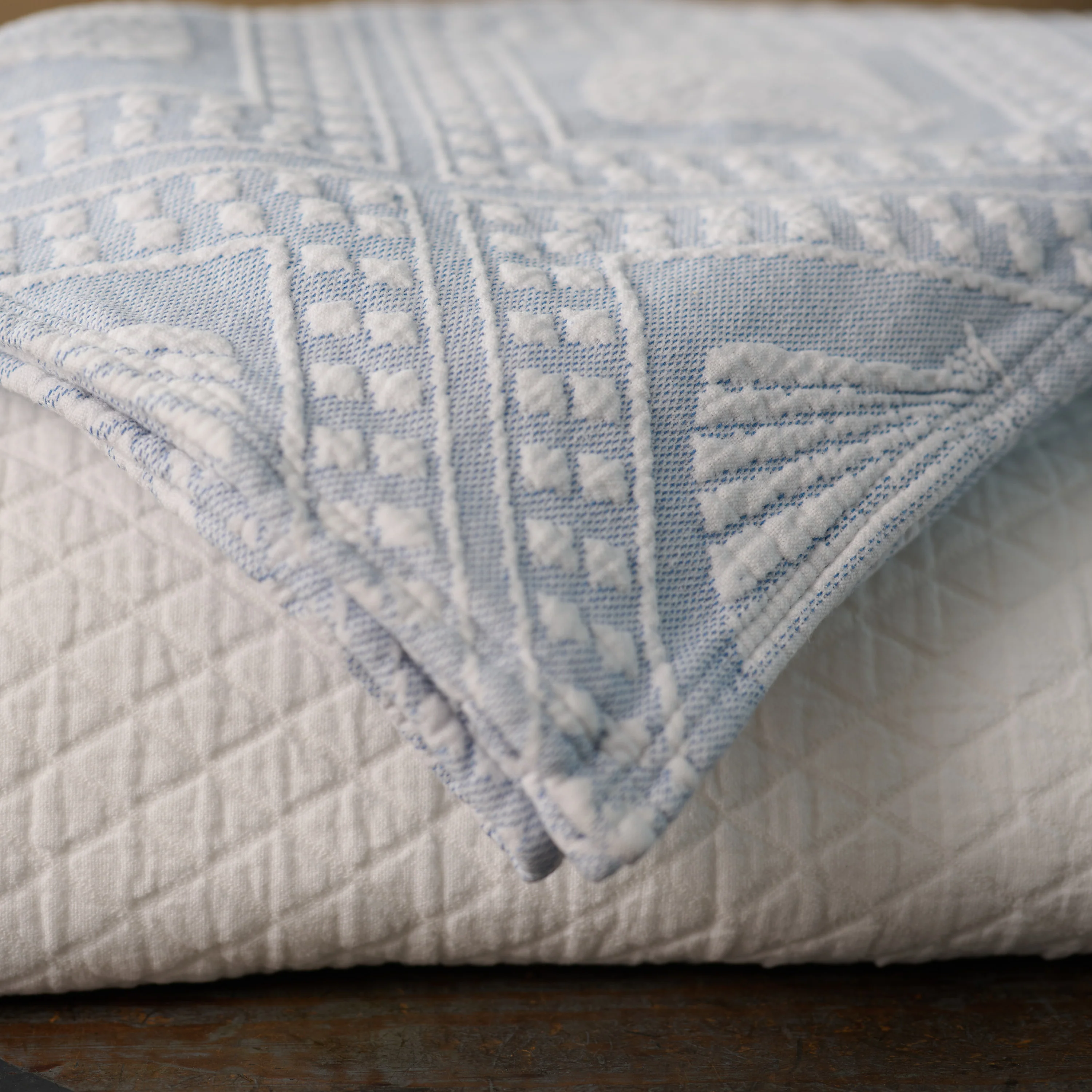 Best Selling Bedding - Red Land Cotton